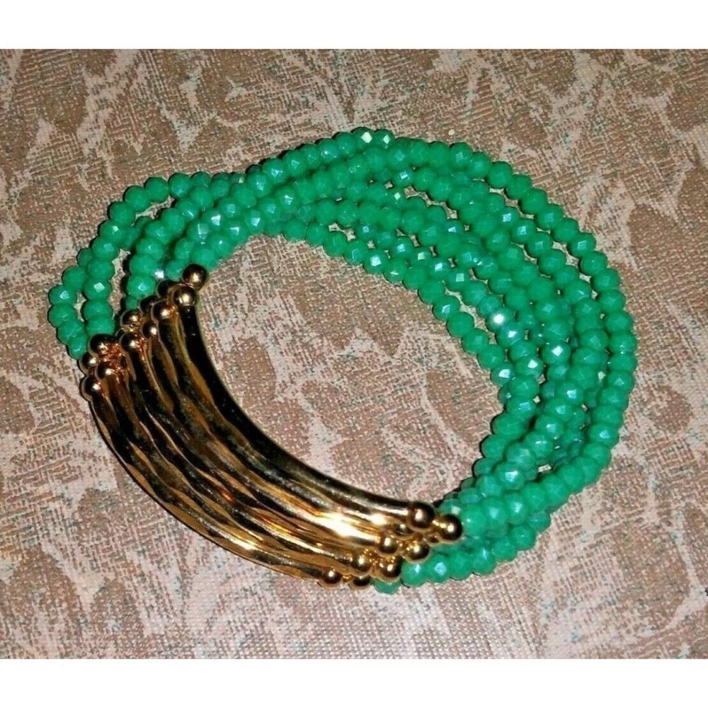 Turquoise/Aqua bracelet faceted beads and gold tone multi-layer stretch Gorgeous